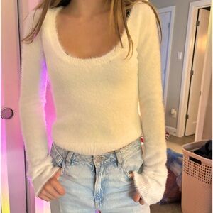 Selling h&m fluffy cute longsleeve shirt for kids